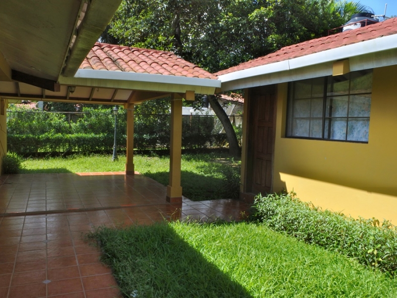 Se Alquila Linda Casa En Km Carretera A Masaya Managua